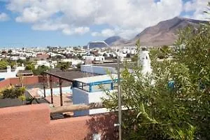 De La Marina Playa Blanca (Lanzarote)